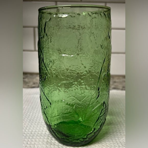 Vtg Green Glass Flower Water Vase Embossed Leaves - Picture 7 of 7